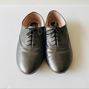 Bloch Gunmetal Metallic Oxfords